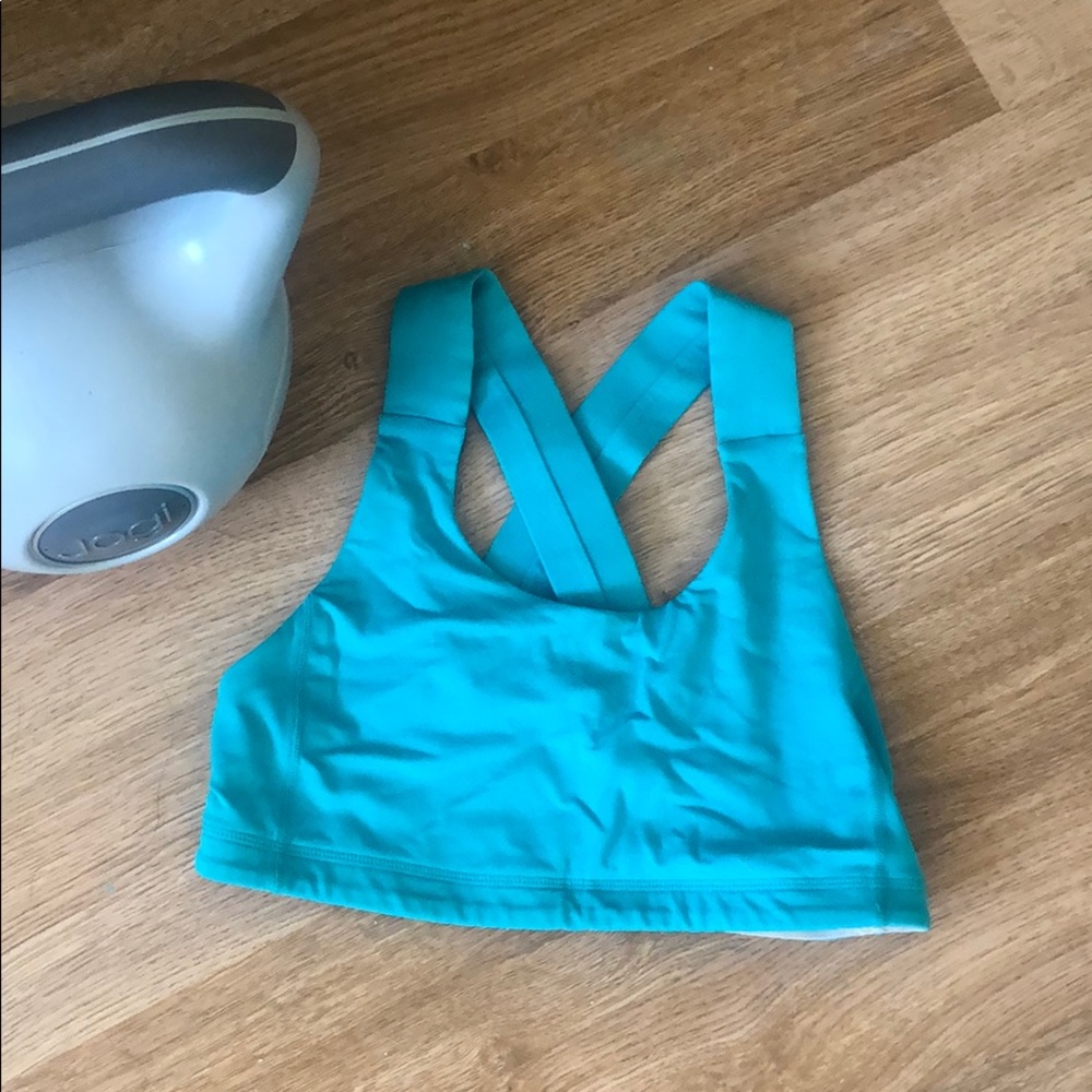 Lululemon sport bra